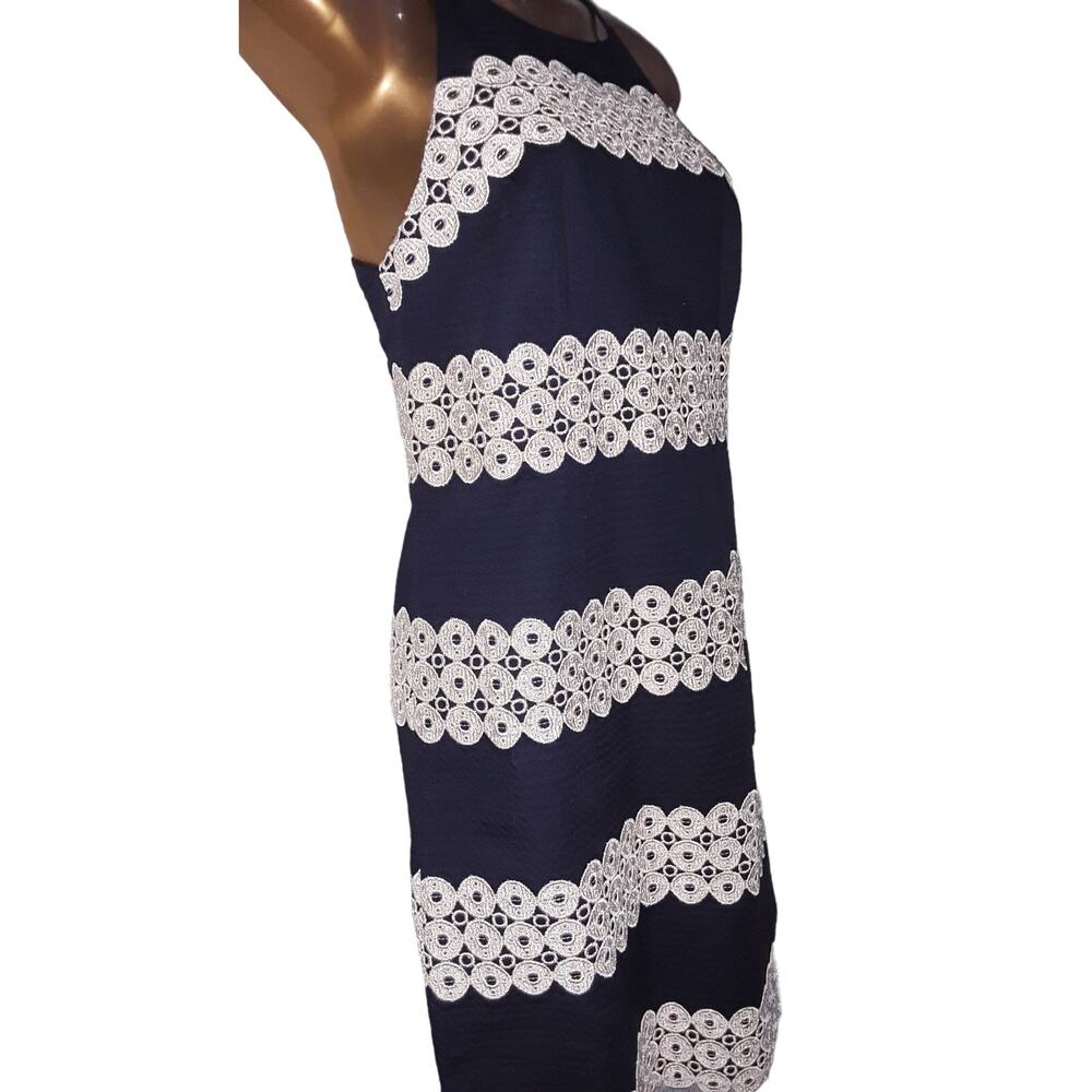 Lilly Pulitzer Sz 2 ANNABELLE Navy & Gold Metallic Applique Shift Dress - Picture 2 of 7